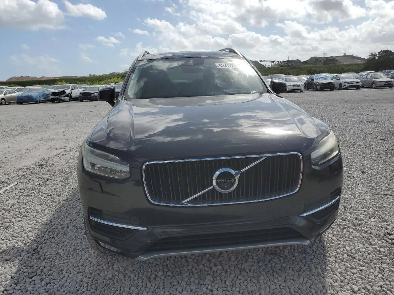 Фото VOLVO XC90 T6 – багажник