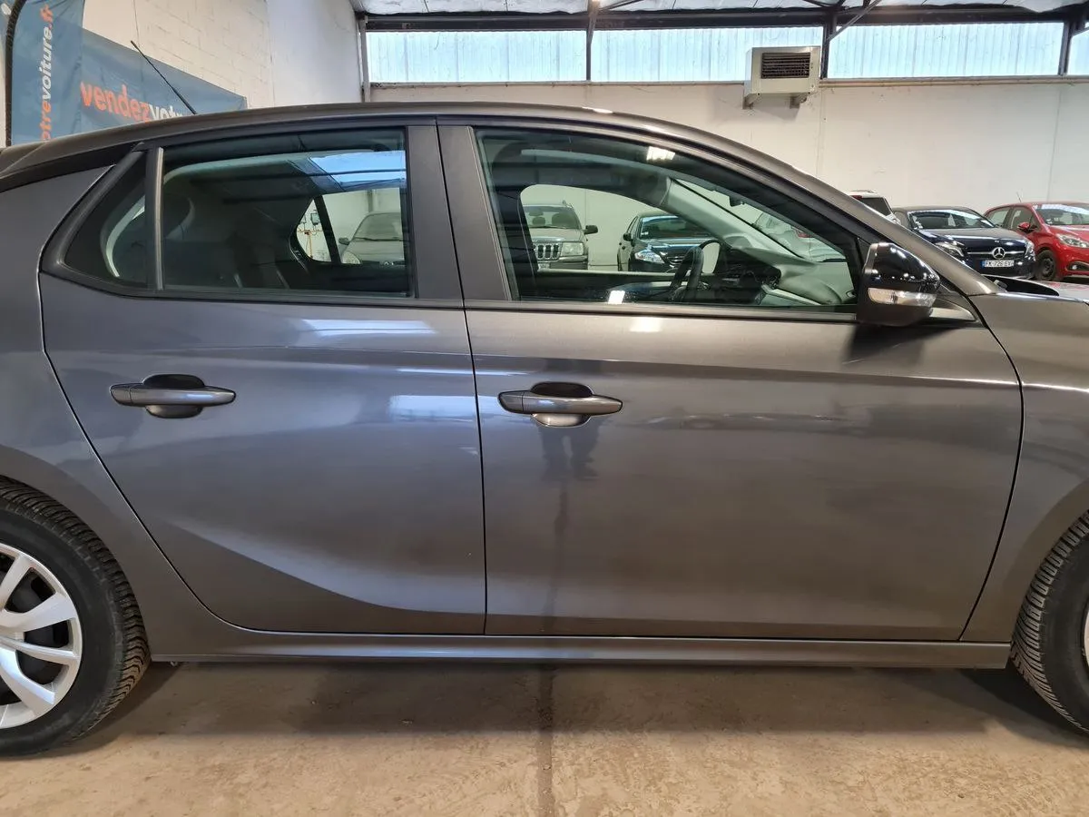 Фото Opel Corsa 1.2 Turbo Edition – збоку