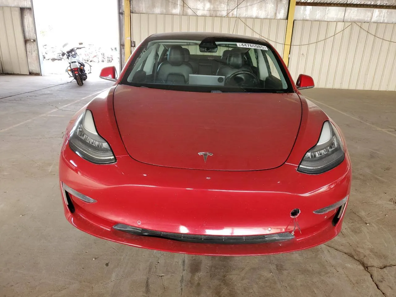 Фото Tesla Model 3 – Vin code