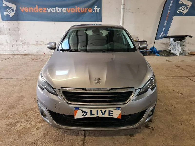Фото Peugeot 308 feline – зліва ззаді