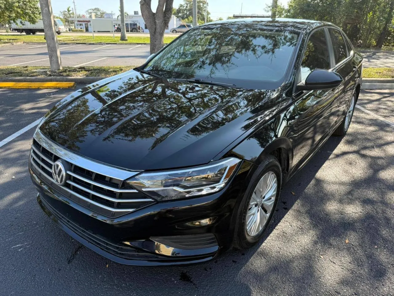 Фото VOLKSWAGEN JETTA S – багажник
