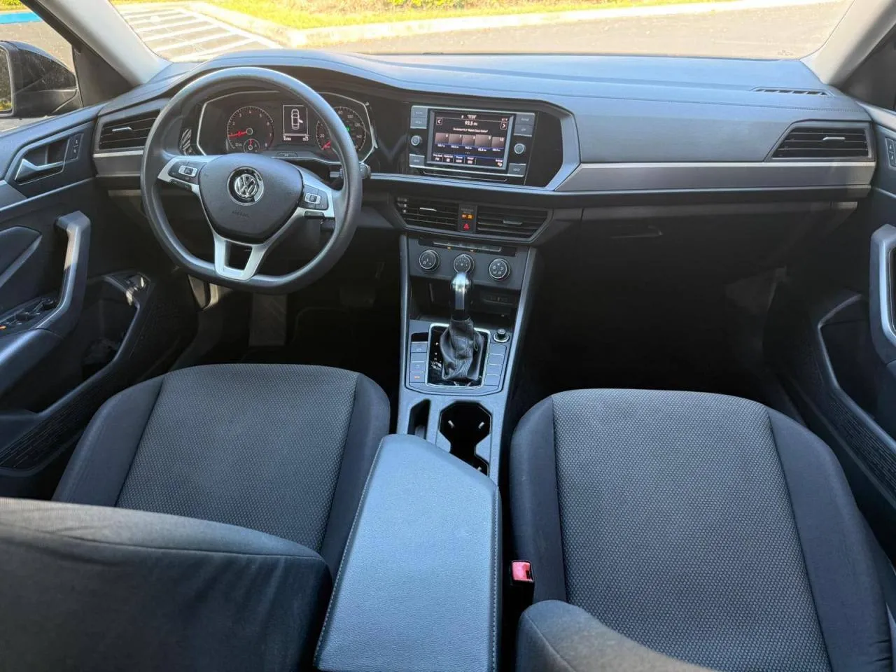 Фото VOLKSWAGEN JETTA S – зліва ззаді