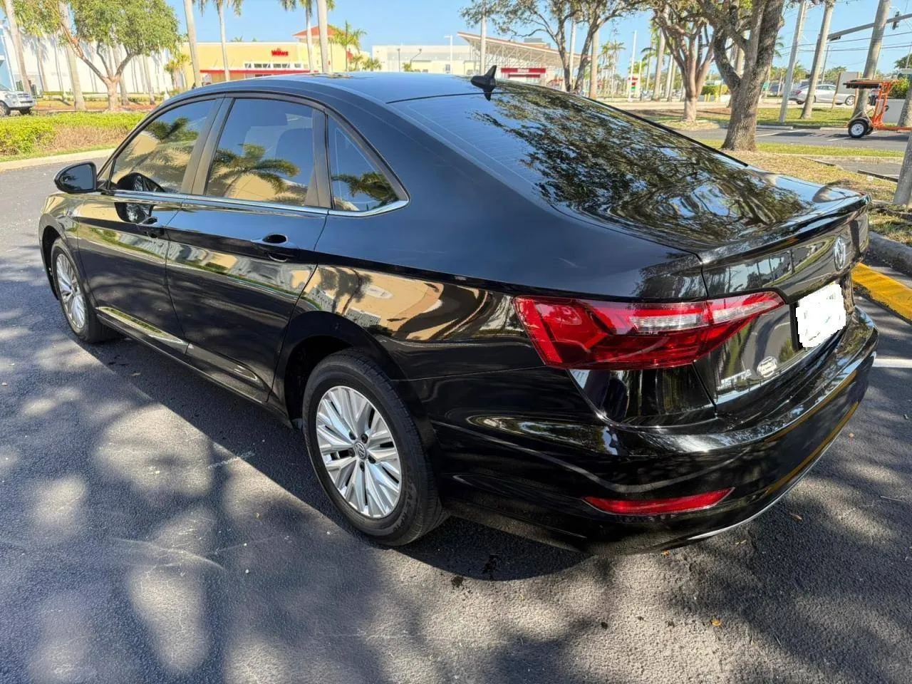 Фото VOLKSWAGEN JETTA S – справа спереду